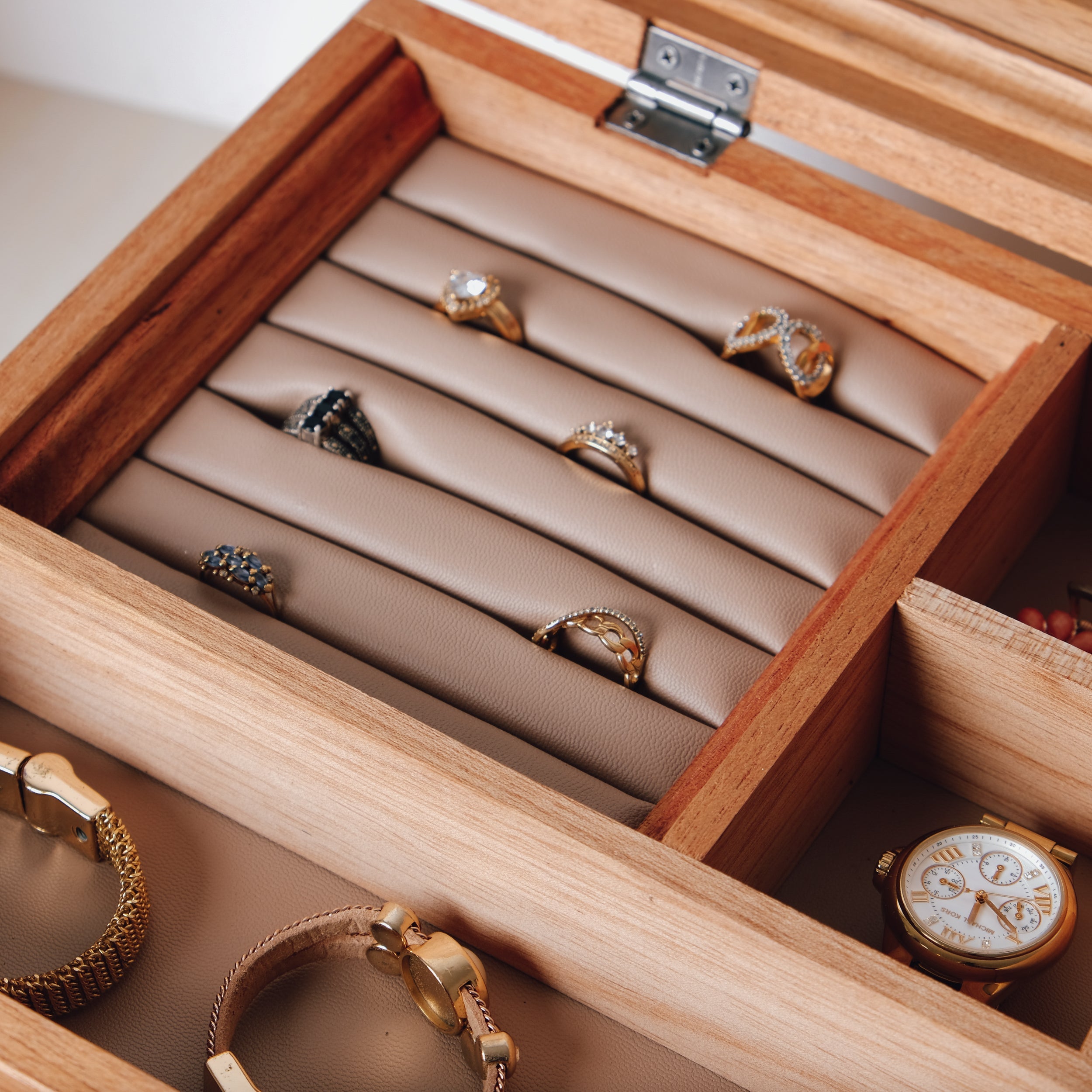 Wooden Jewelry Box for Stud Earrings – W.R. Metalarts